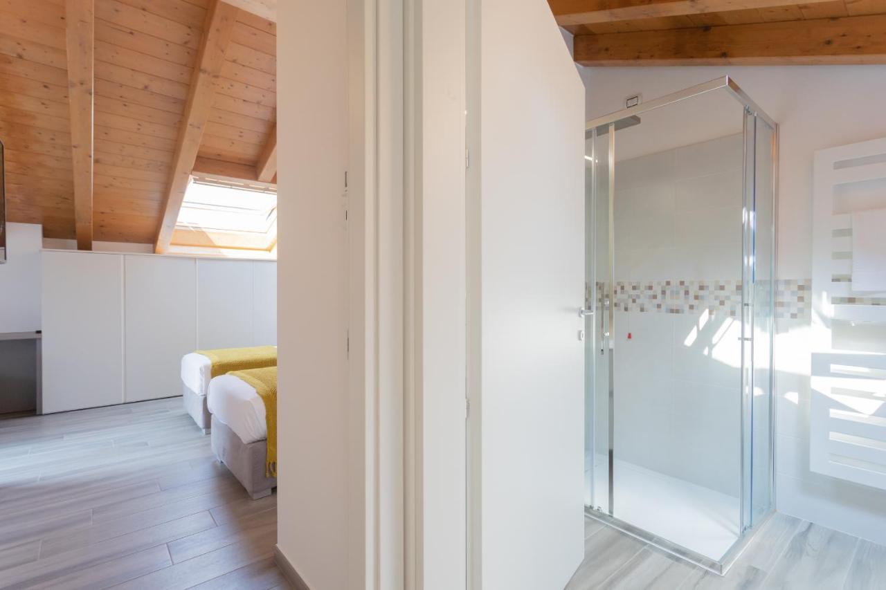 Dream Lake Apartments Lake View - Private Beach By Rent All Como Lezzeno Extérieur photo