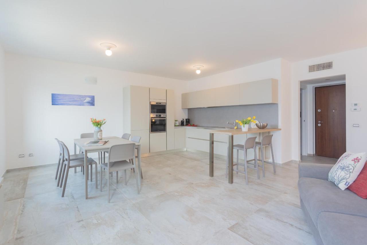 Dream Lake Apartments Lake View - Private Beach By Rent All Como Lezzeno Extérieur photo