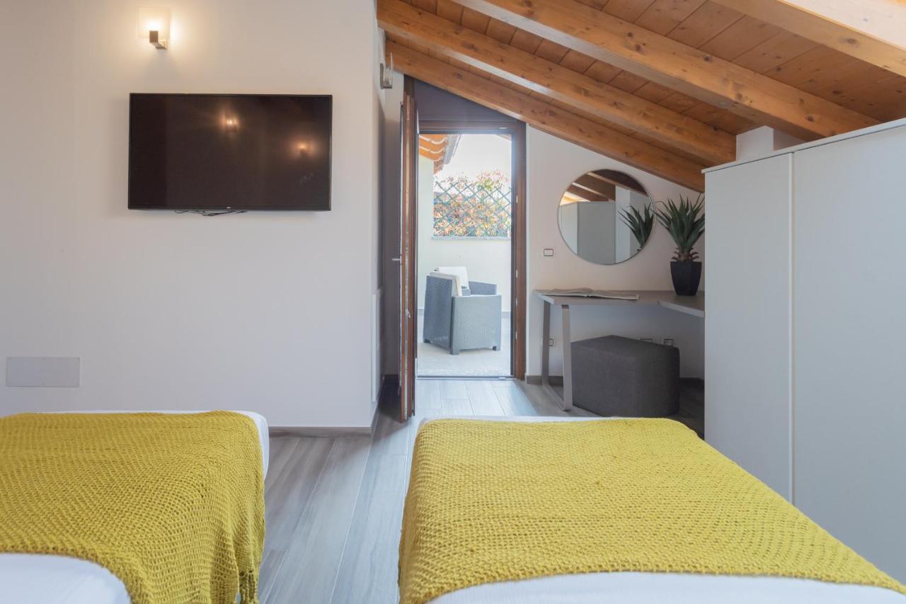 Dream Lake Apartments Lake View - Private Beach By Rent All Como Lezzeno Extérieur photo